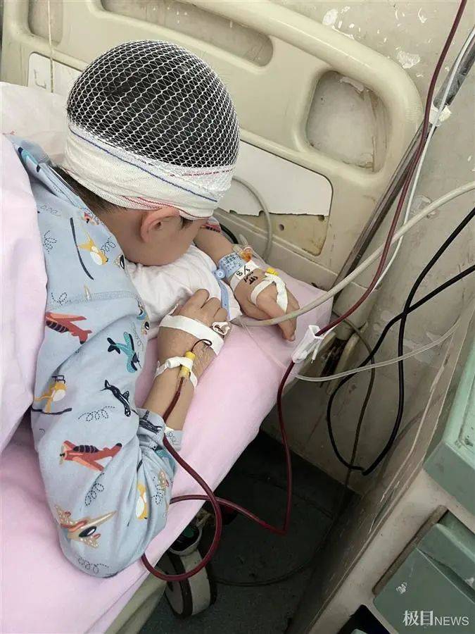 网传河南“男孩被体罚致头皮头骨分离”,警方通报孩子伤情为轻伤且教师被刑拘 网传河南“男孩被体罚致头皮头骨分离”,警方通报孩子伤情为轻伤且教师被刑拘