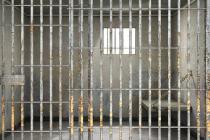 ��Υ���ΰ�������δ������Ӧ����������ʹ���ΰ�������������Уѧ��һ�㲻�����Ծ���