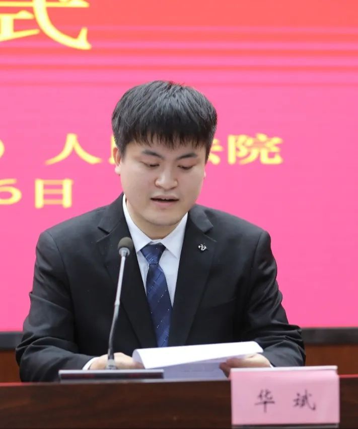 ѧ����У�Ķ�����ѧУҪ������?