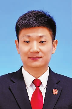 ����������Ϊ��������У����ʱ��ѧУ�Ƿ񾡵���������ְ����϶�