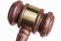 ѧУ�Ƿ񾡵���������ְ����϶�